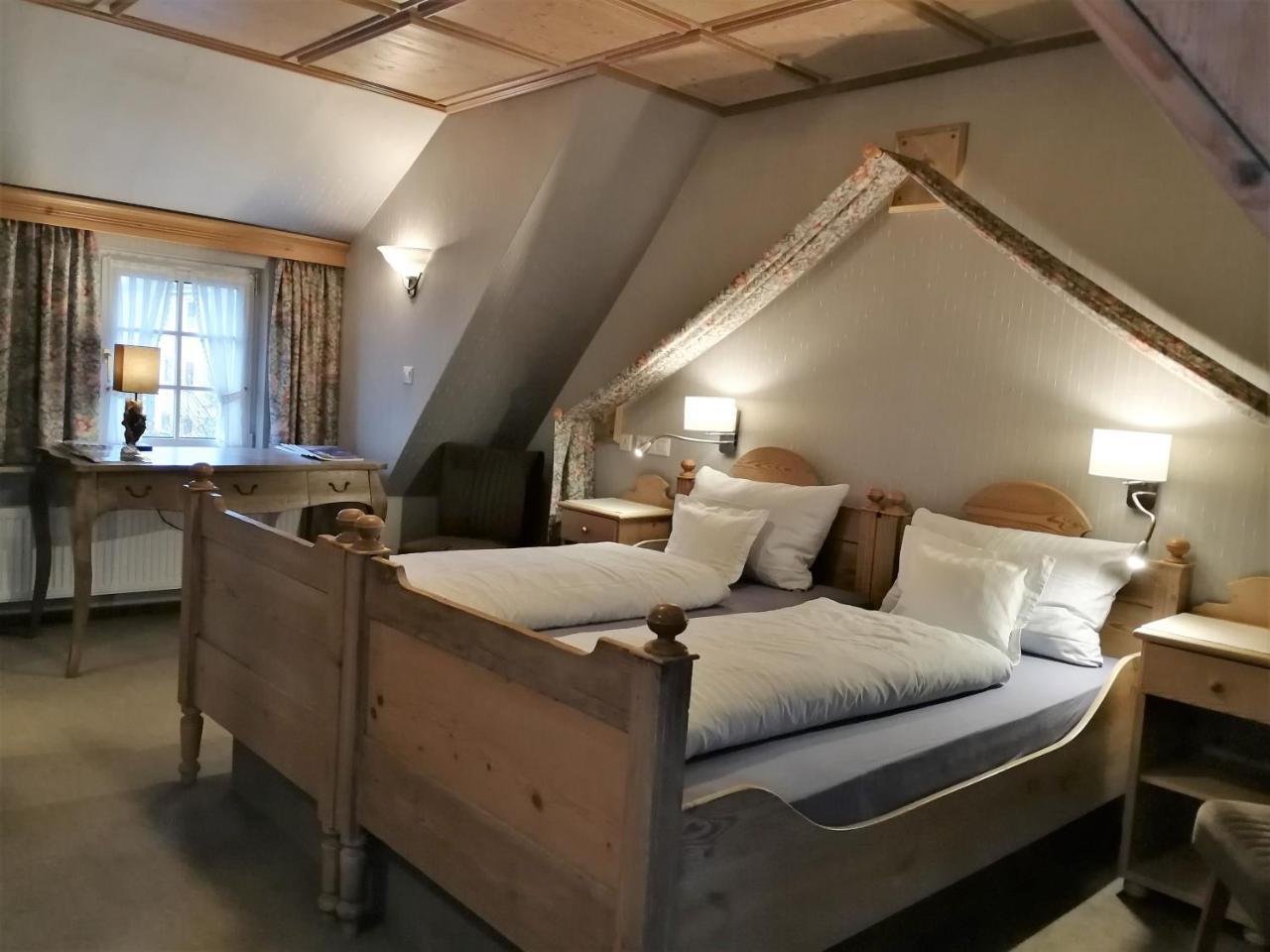 Schieferhof Hotel 3*